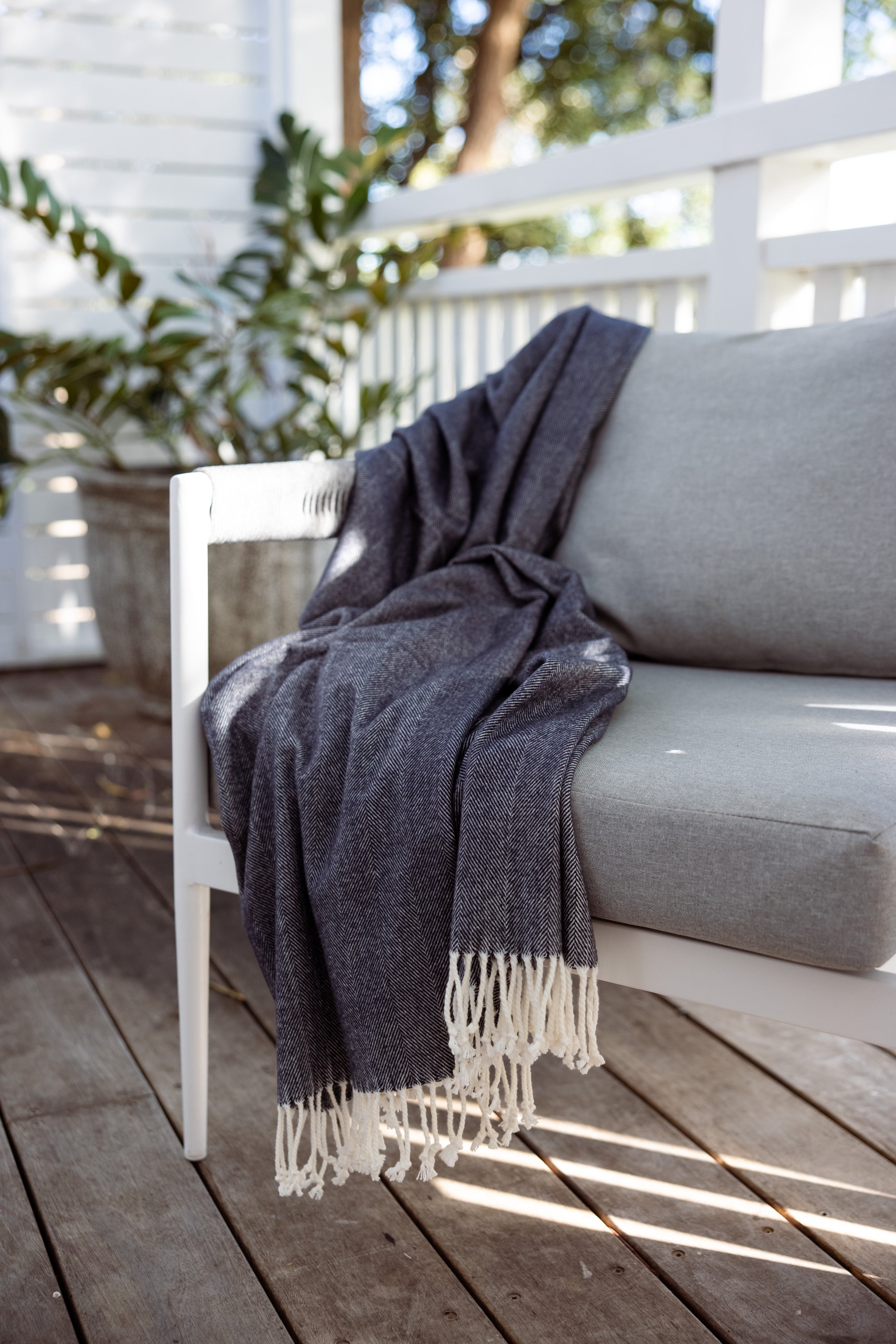 Herringbone Throw Onyx