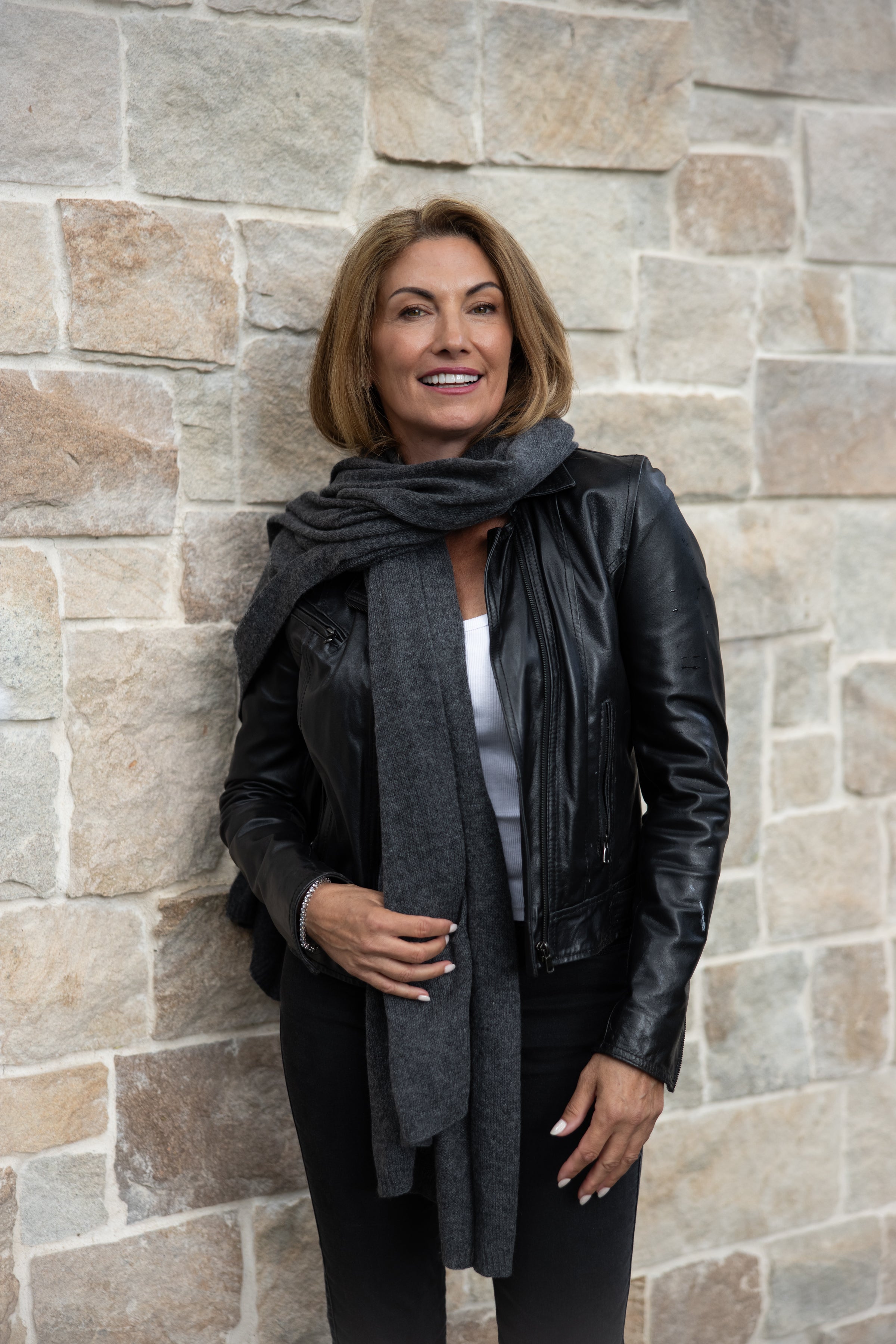 Graphite Lightweight Wrap